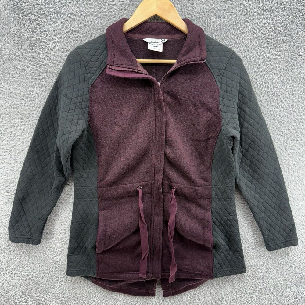 Magellan Outdoors Women's M Full Zip Jacket Gray Burgundy Fleece Quilted Sleeves